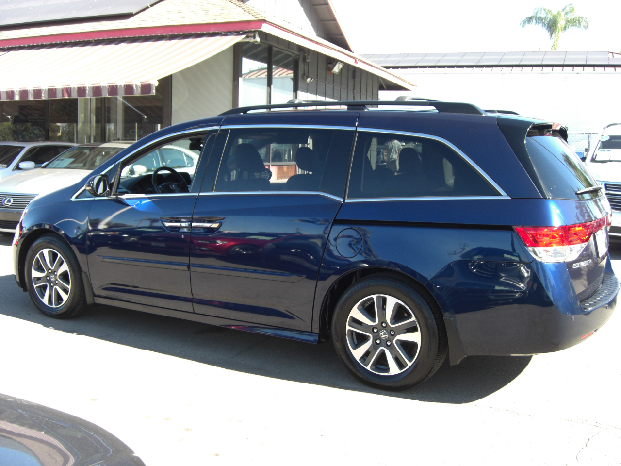 Honda Odyssey 5dr Touring 2015 Honda Odyssey 5dr Touring 2015