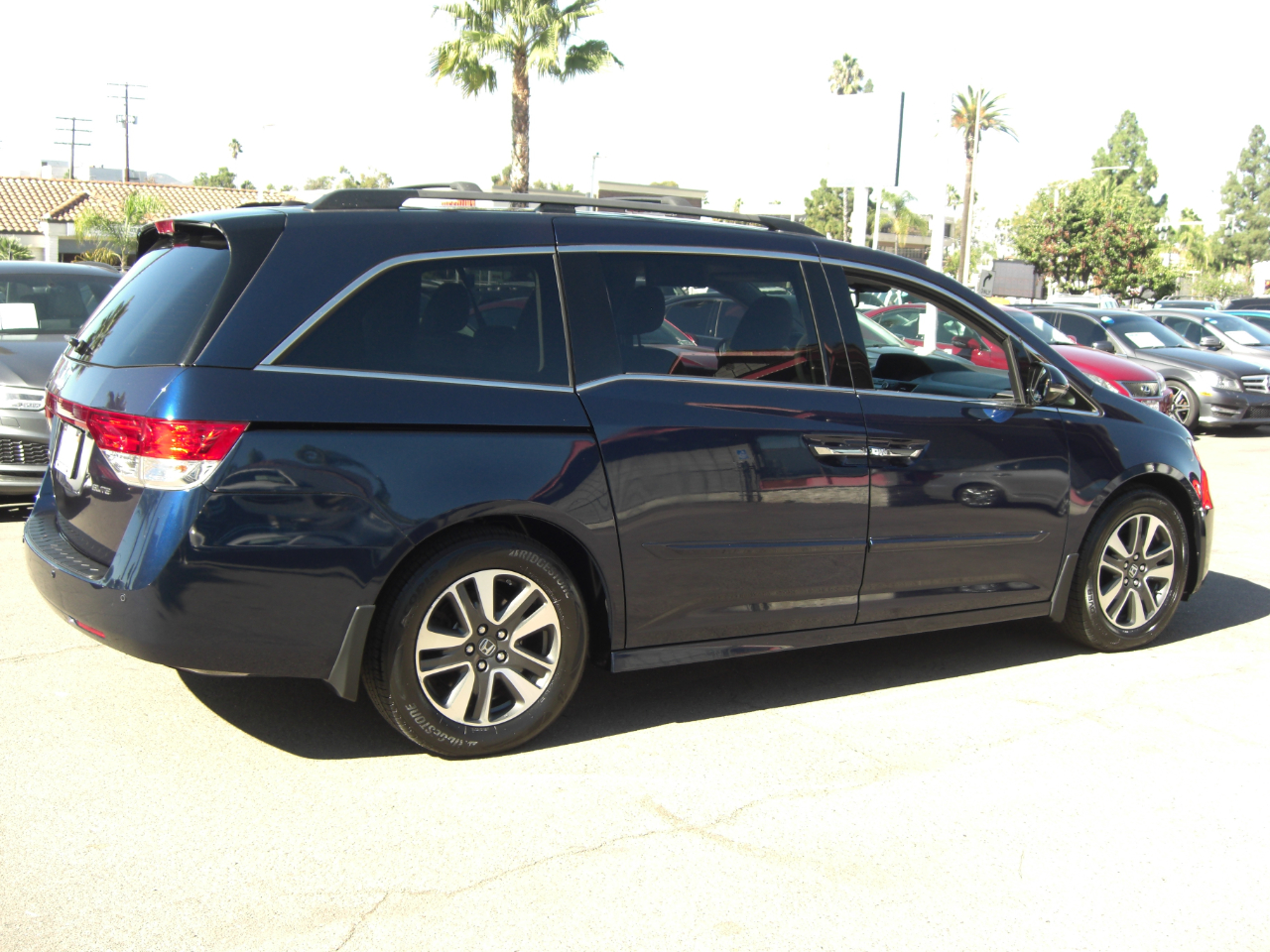Honda Odyssey 5dr Touring 2015 Honda Odyssey 5dr Touring 2015