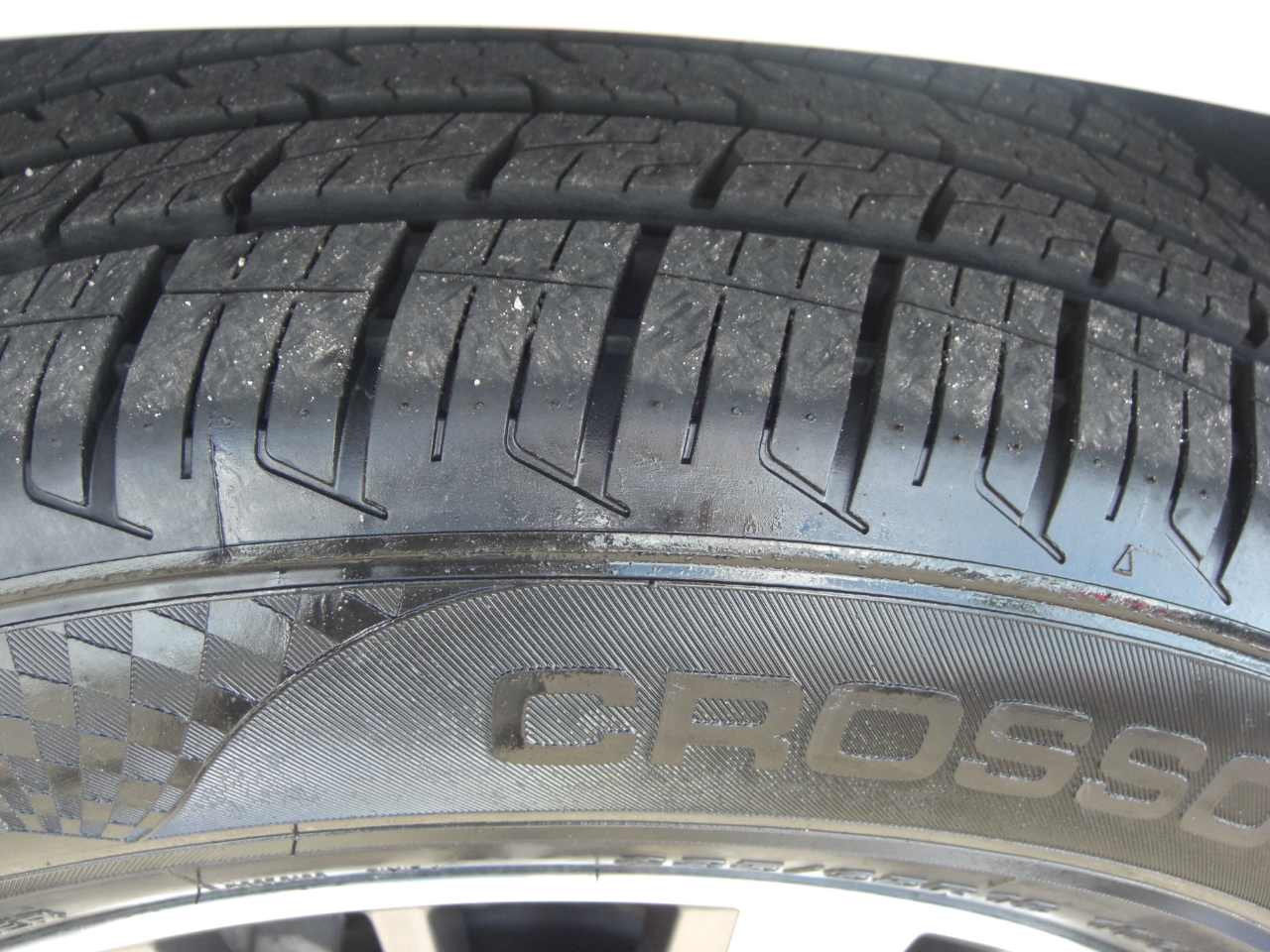 2020 Nissan Pathfinder S photo 2