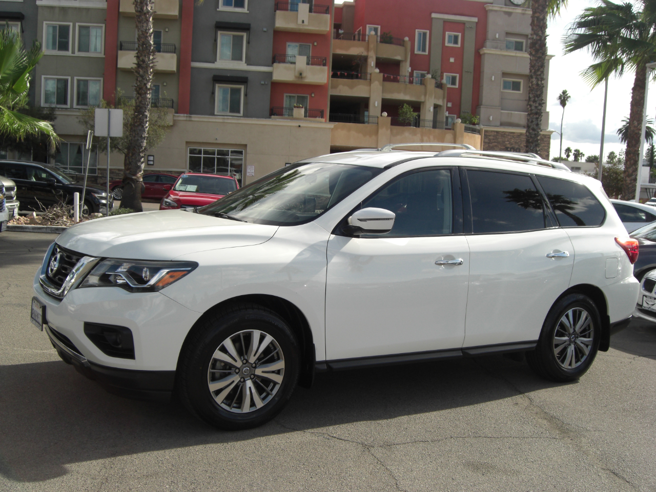 Nissan Pathfinder FWD S 2020