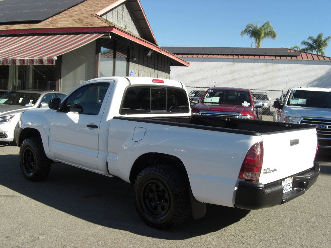 Toyota Tacoma 2WD Reg Cab I4 AT (Natl) 2012