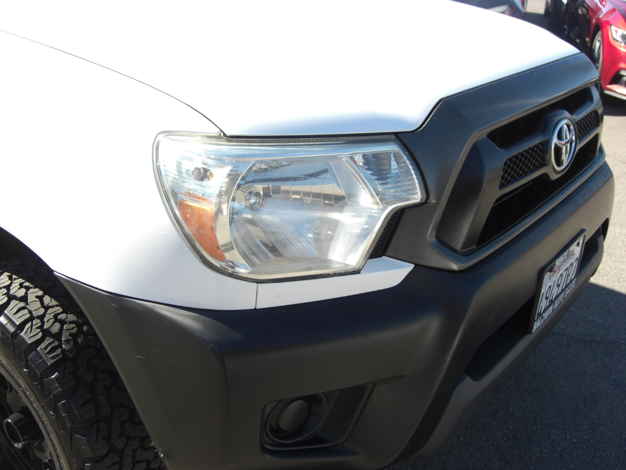 Toyota Tacoma 2WD Reg Cab I4 AT (Natl) 2012