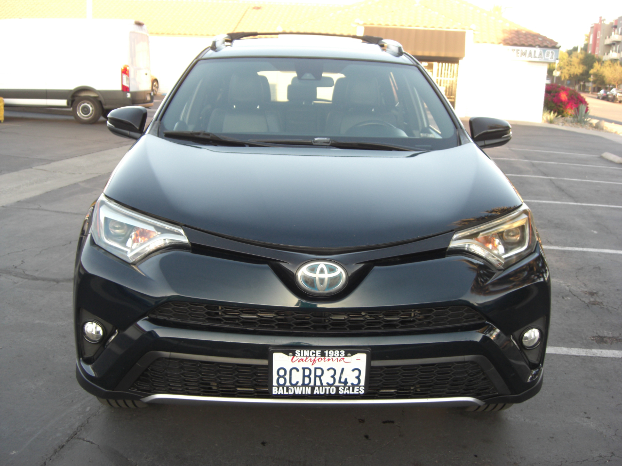 Toyota RAV4 Hybrid SE AWD (Natl) 2018