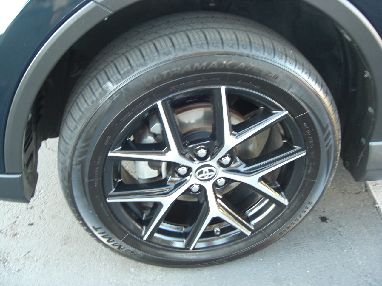 Toyota RAV4 Hybrid SE AWD (Natl) 2018