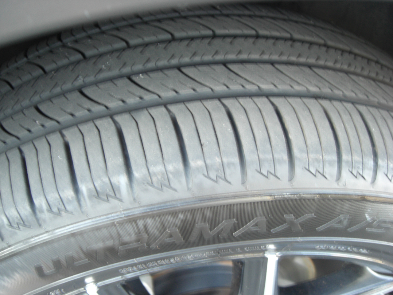 Toyota RAV4 Hybrid SE AWD (Natl) 2018