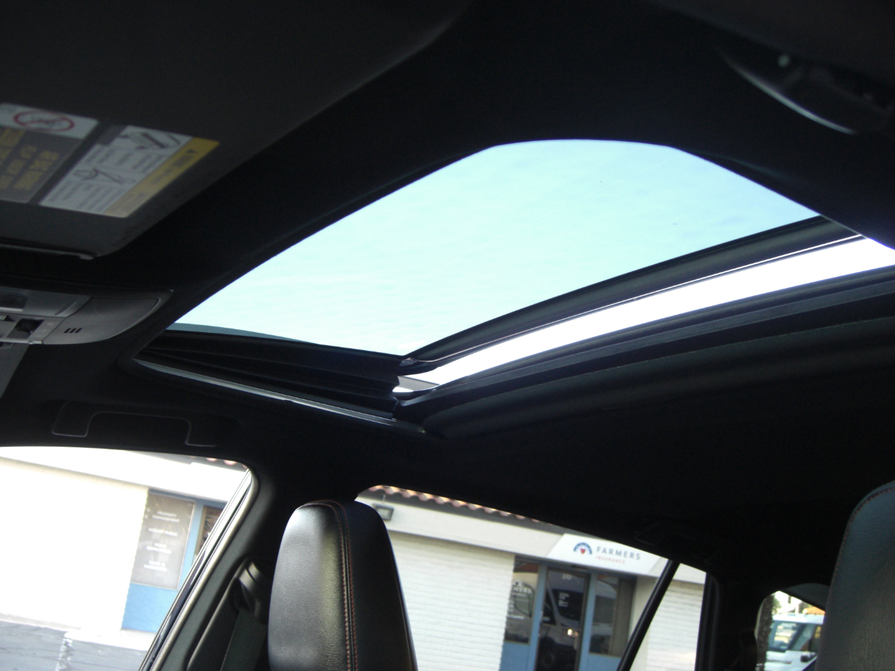 Toyota RAV4 Hybrid SE AWD (Natl) 2018