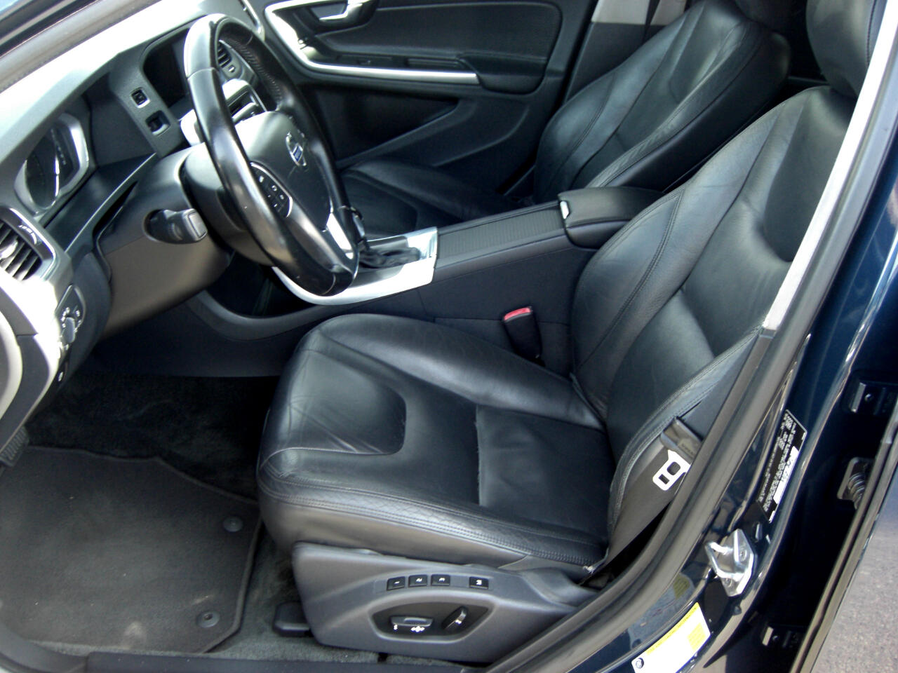 Volvo S60 4dr Sdn T5 FWD 2014