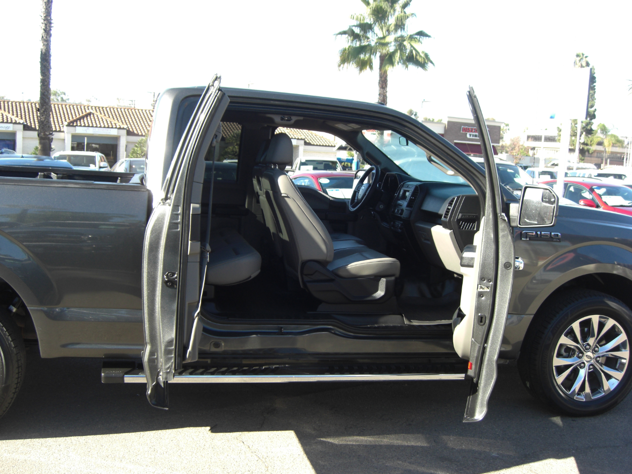 Ford F-150 XL SuperCab Short Bed 2WD 2018