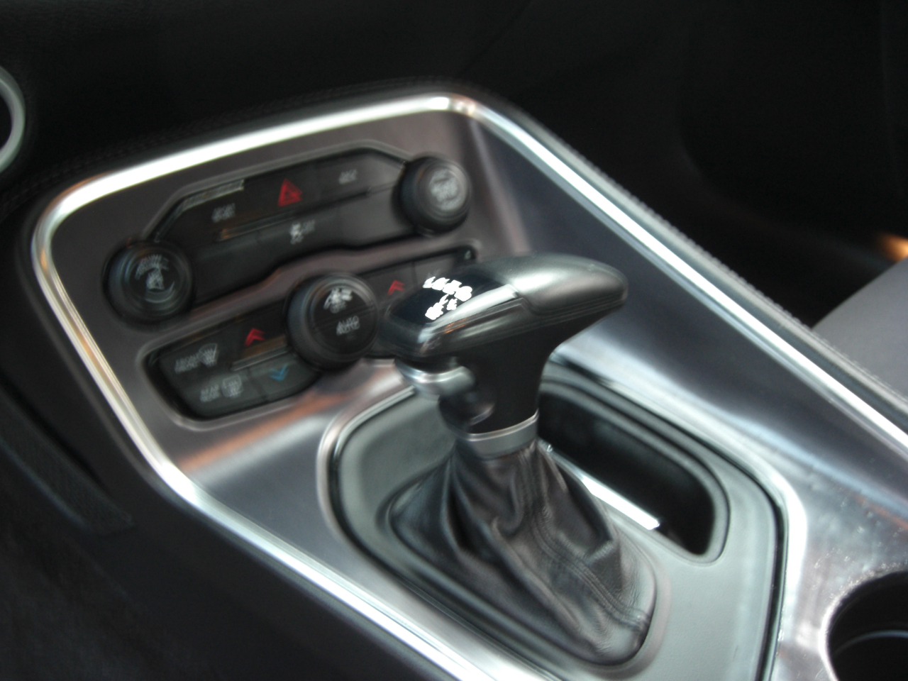 Dodge Challenger 2dr Cpe SXT 2016