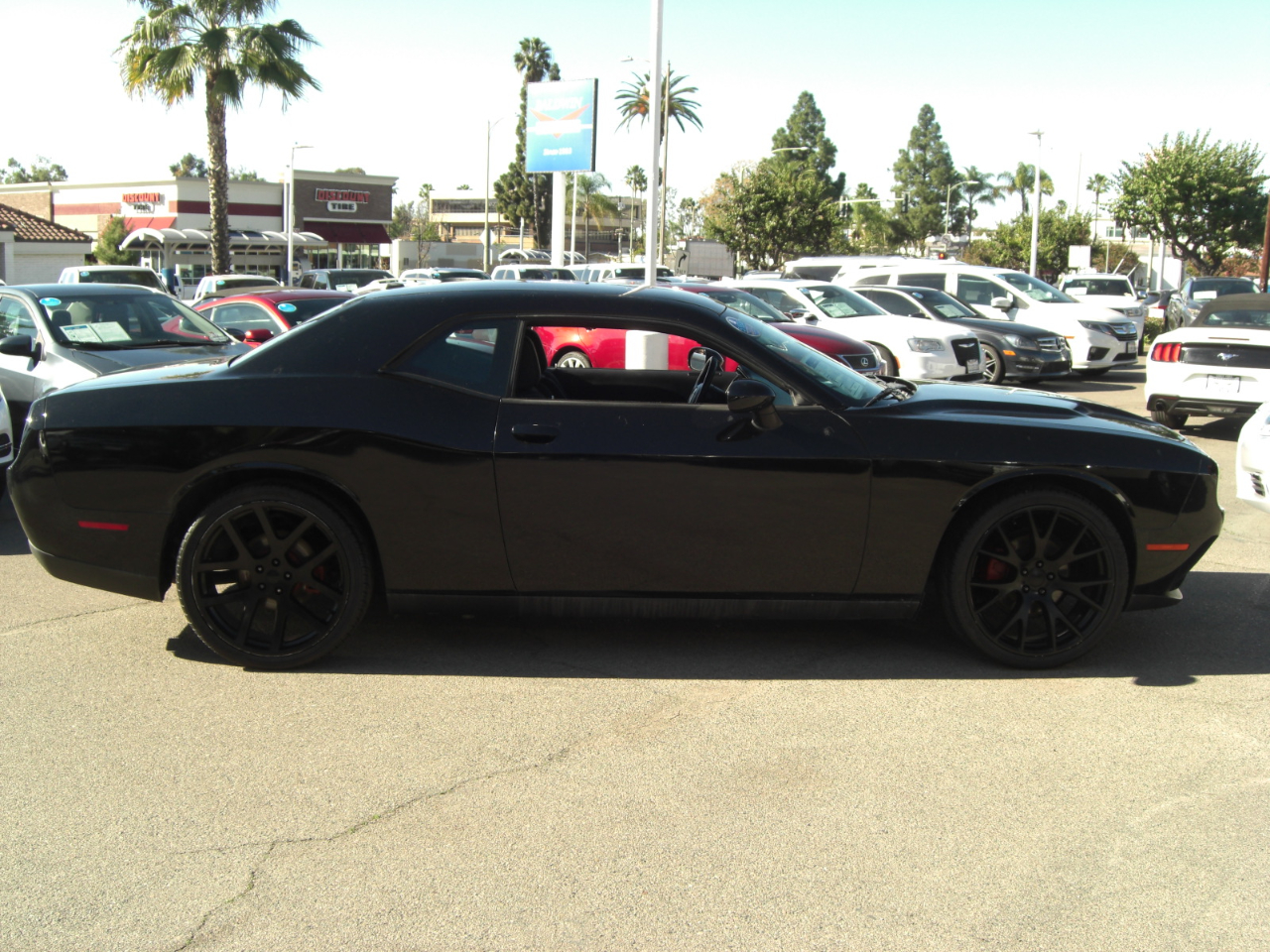 Dodge Challenger 2dr Cpe SXT 2016