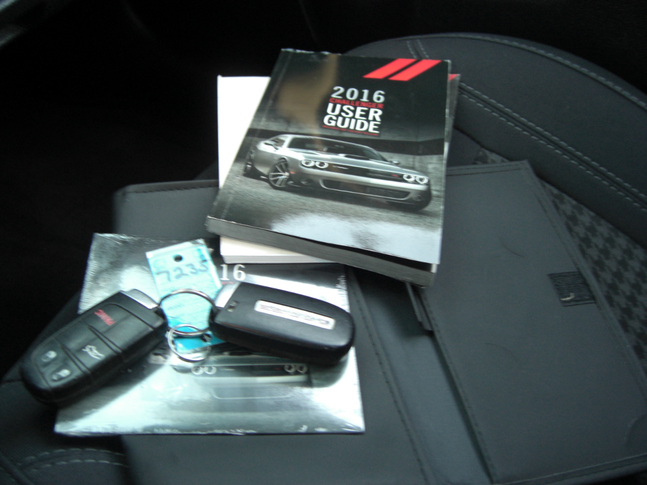 Dodge Challenger 2dr Cpe SXT 2016