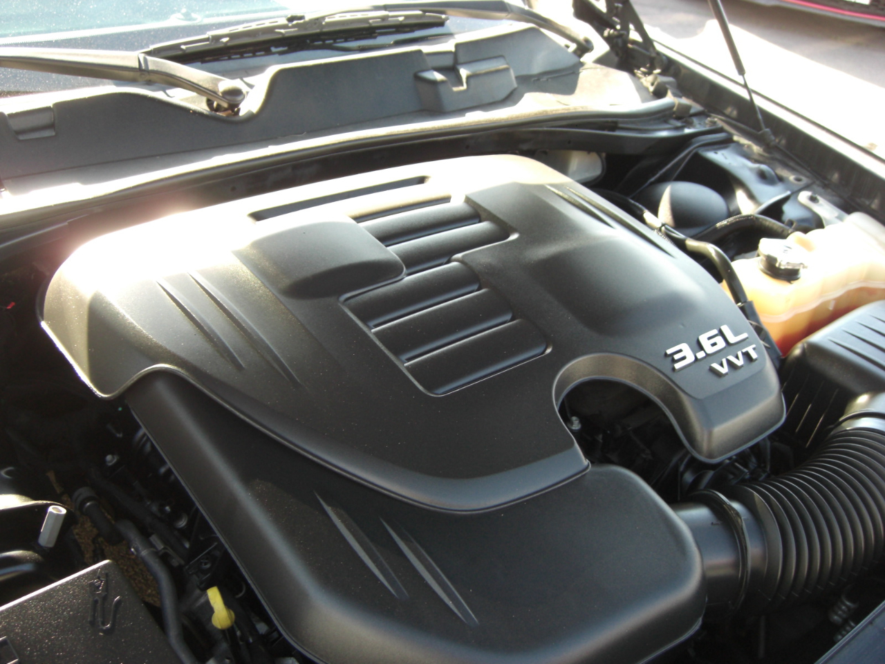 Dodge Challenger 2dr Cpe SXT 2016