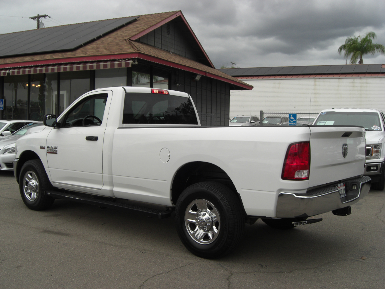 RAM 2500 Tradesman 4x2 Reg Cab 8' Box 2018