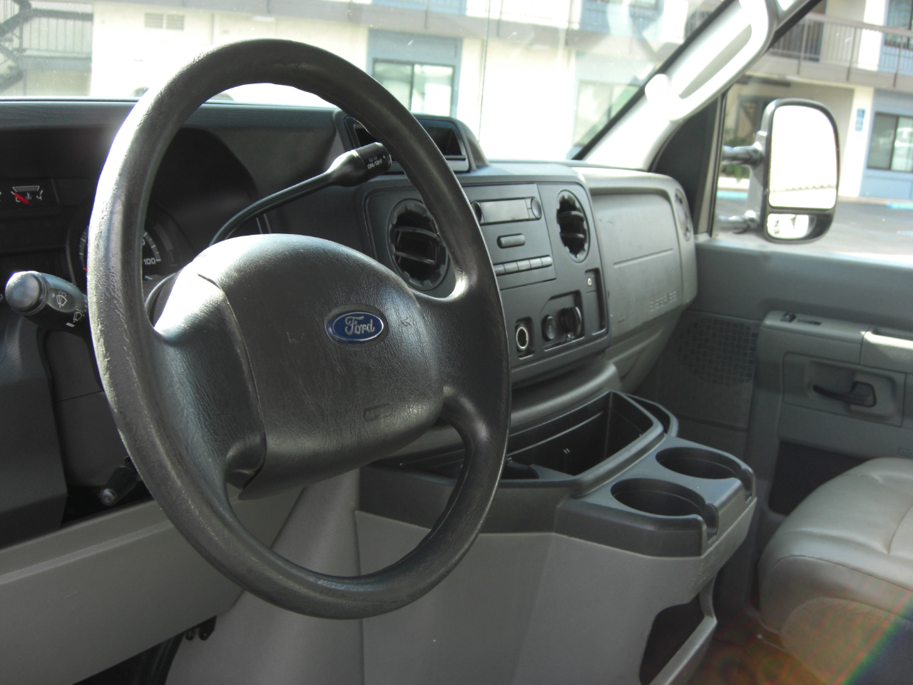 Ford Econoline Cargo Van E-350 Super Duty Ext Commercial 2012