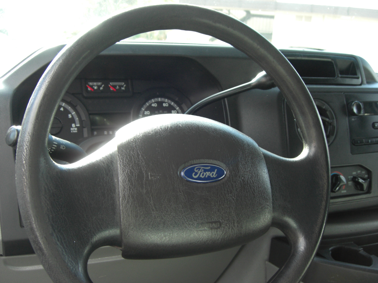 Ford Econoline Cargo Van E-350 Super Duty Ext Commercial 2012