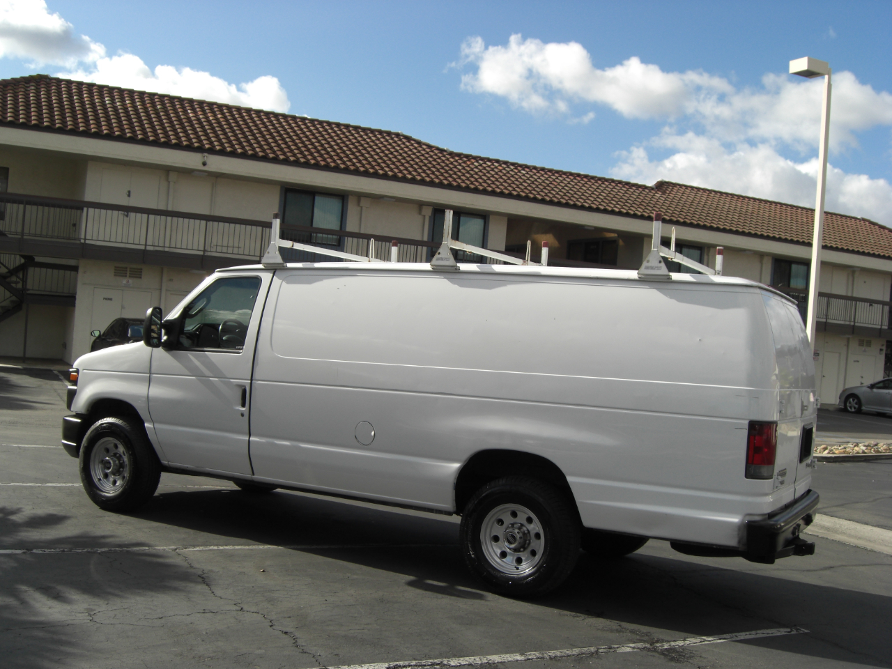 Ford Econoline Cargo Van E-350 Super Duty Ext Commercial 2012