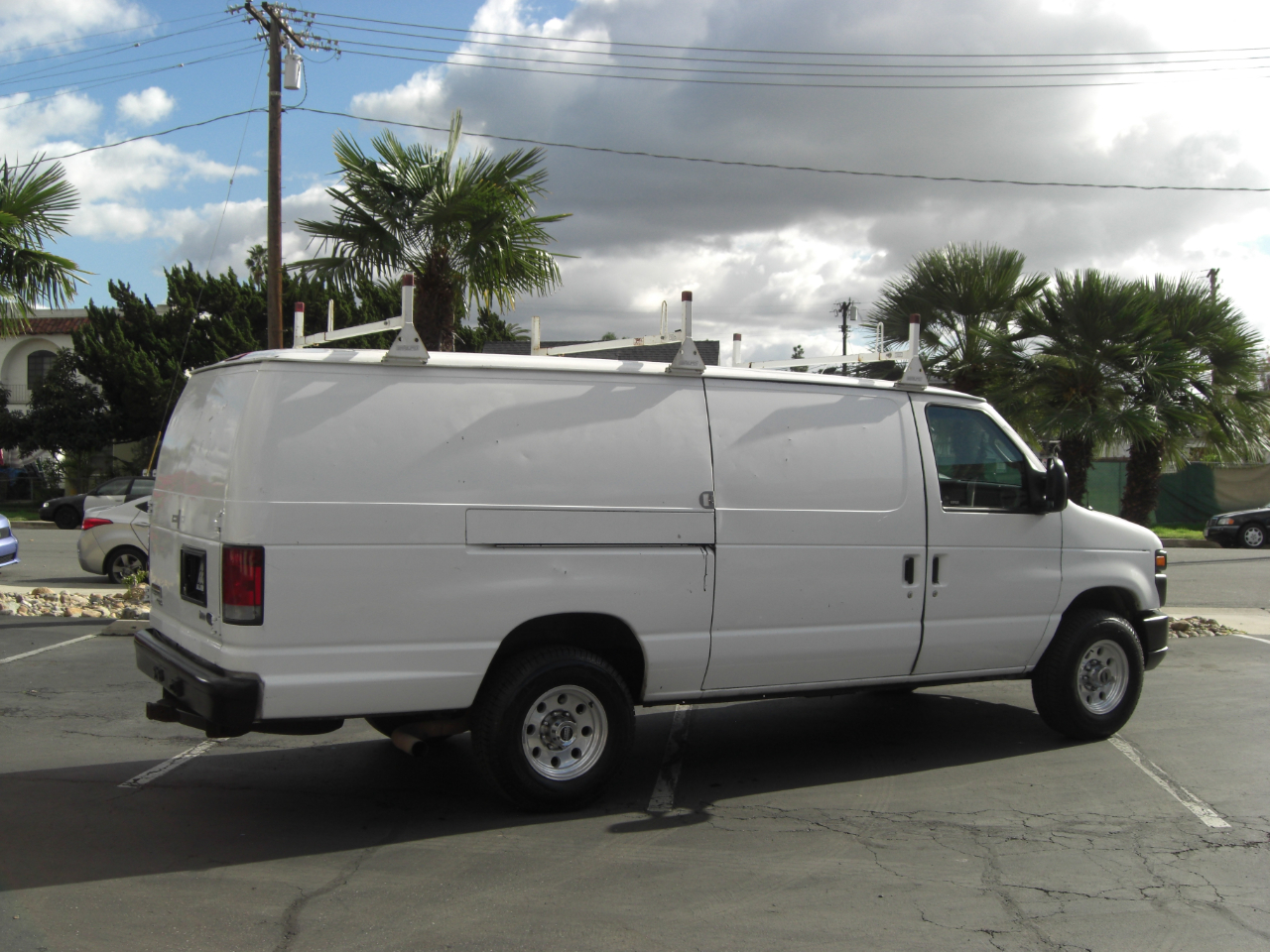 Ford Econoline Cargo Van E-350 Super Duty Ext Commercial 2012