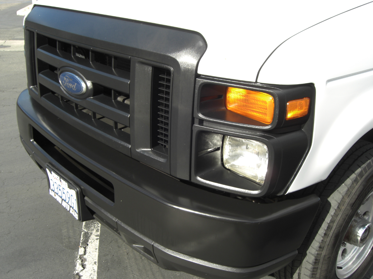 Ford Econoline Cargo Van E-350 Super Duty Ext Commercial 2012