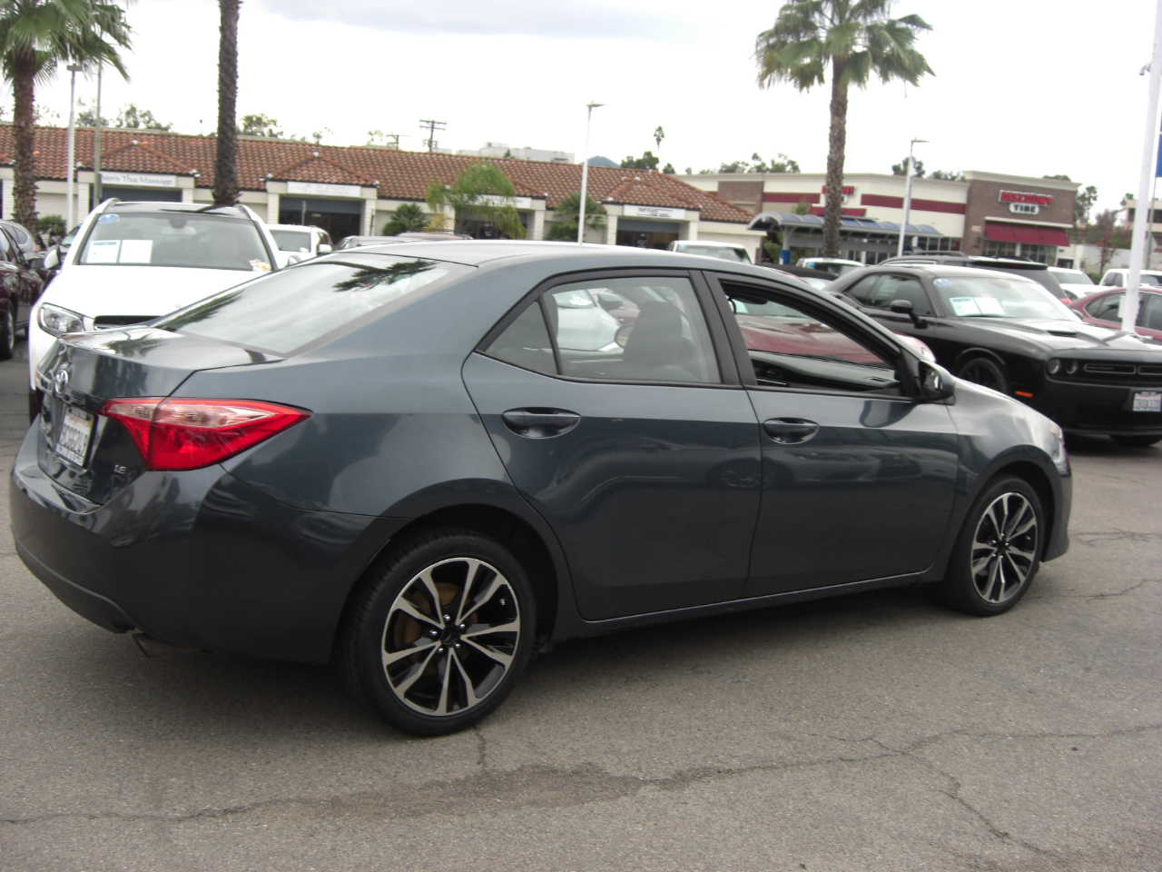 Toyota Corolla 50th Anniversary Special Edition CVT (Natl) 2017