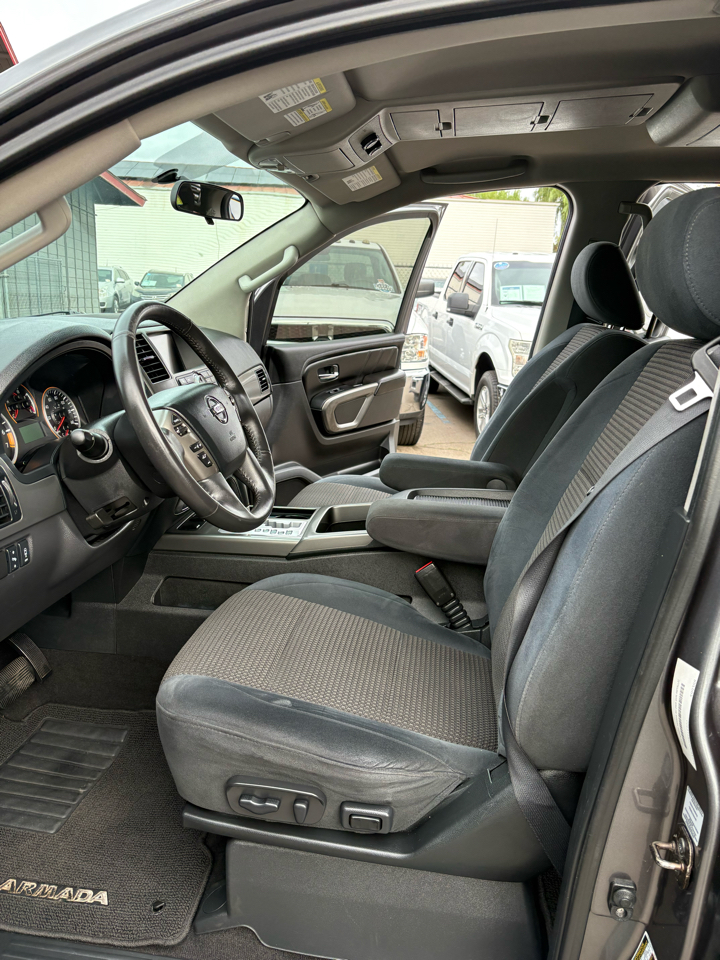 Nissan Armada 2WD 4dr SV 2015