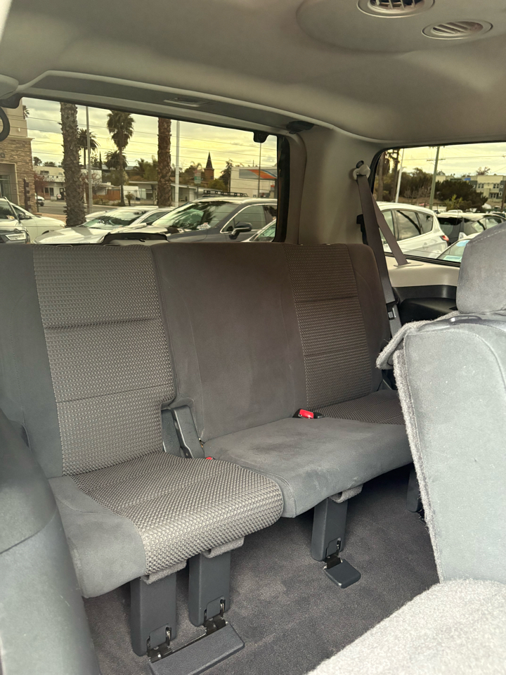 Nissan Armada 2WD 4dr SV 2015