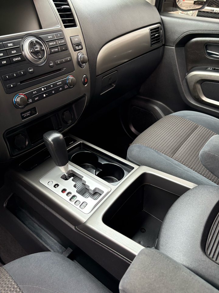 Nissan Armada 2WD 4dr SV 2015