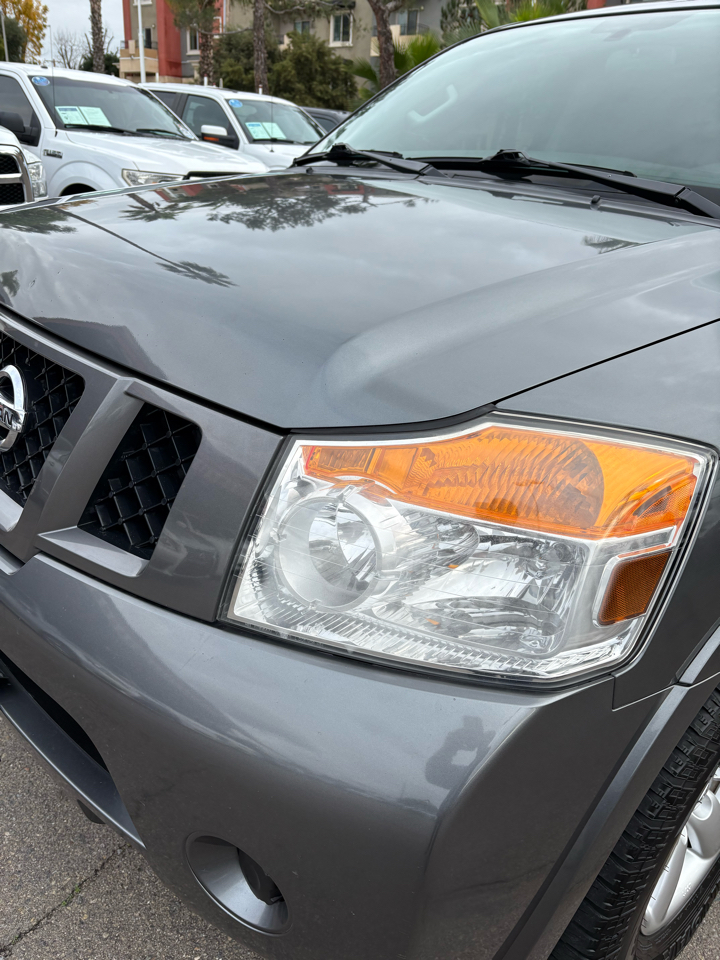 Nissan Armada 2WD 4dr SV 2015