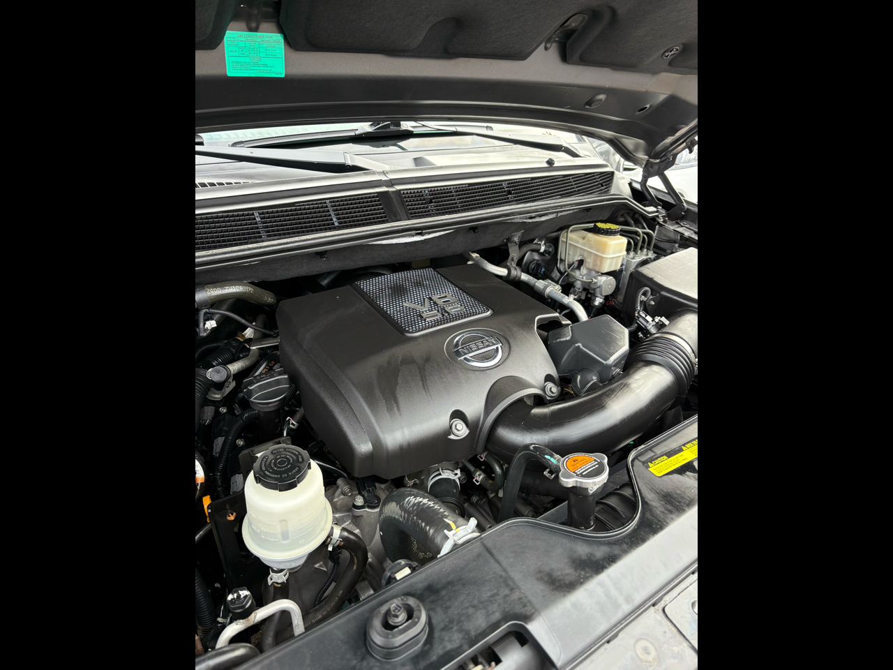 Nissan Armada 2WD 4dr SV 2015