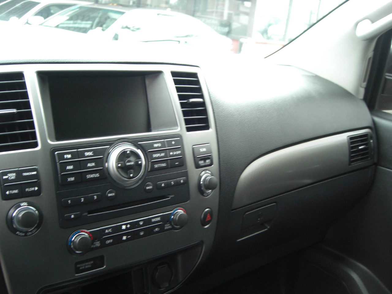 Nissan Armada 2WD 4dr SV 2015