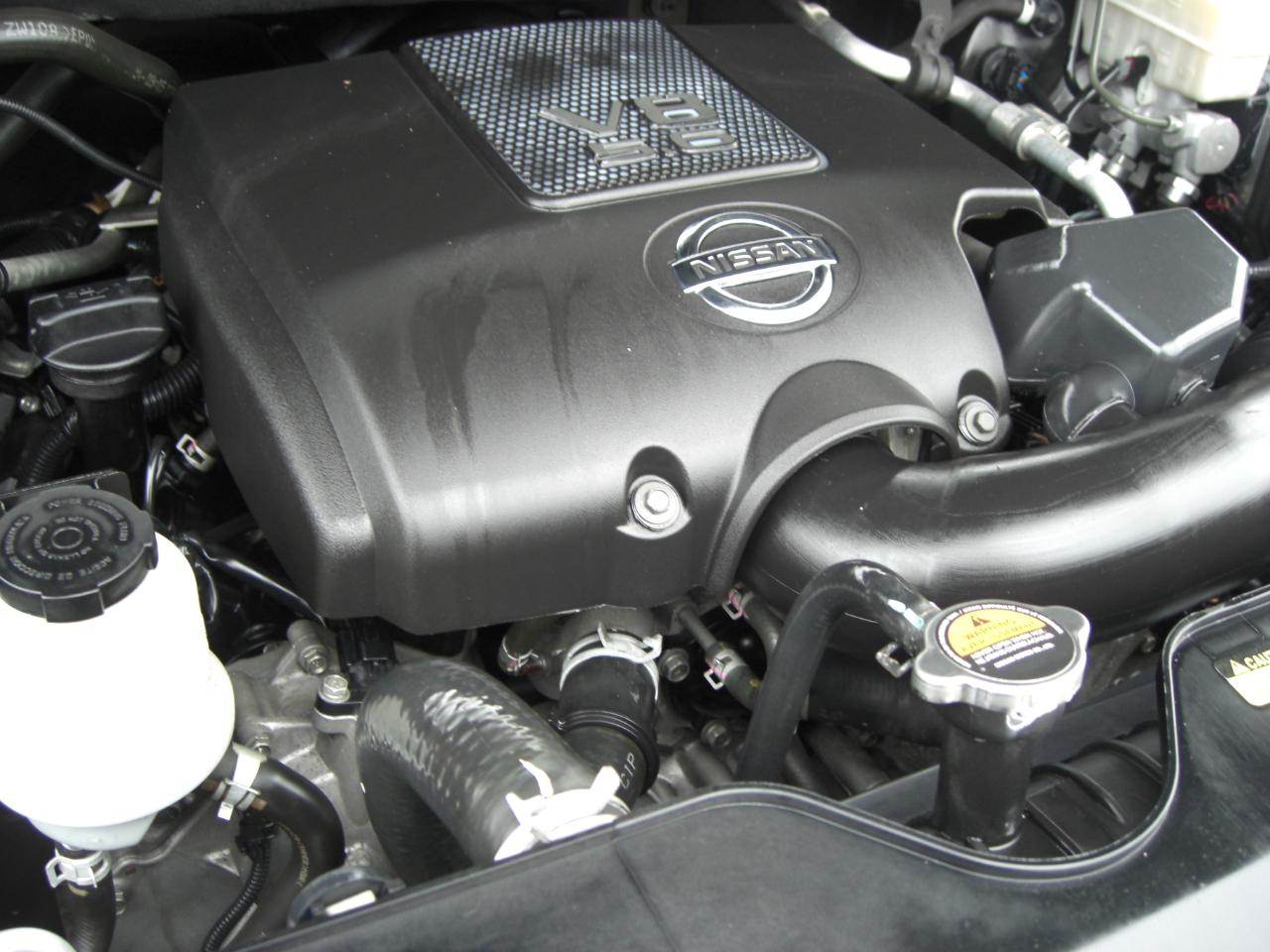 Nissan Armada 2WD 4dr SV 2015