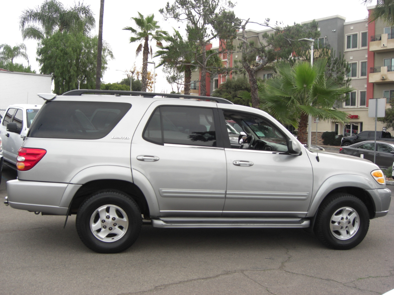 Toyota Sequoia 4dr Limited (Natl) 2001