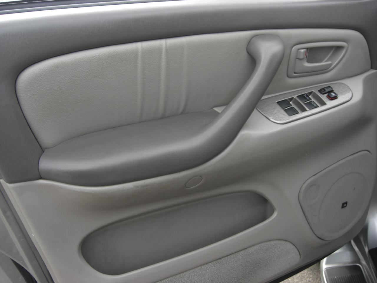 Toyota Sequoia 4dr Limited (Natl) 2001