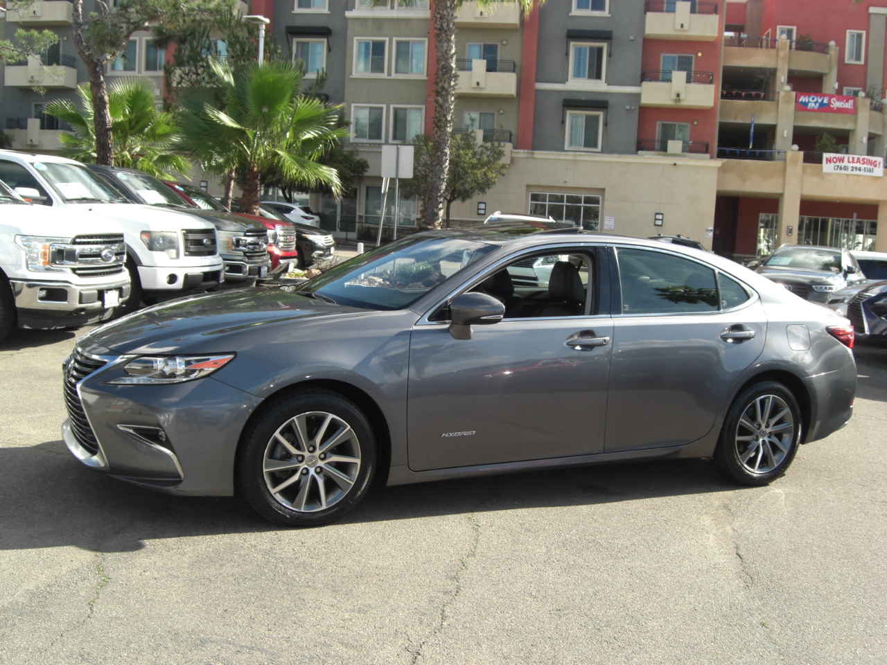 Lexus ES 300h 4dr Sdn Hybrid 2016