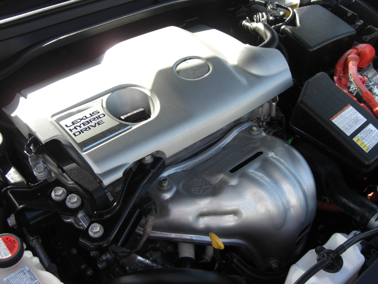 Lexus ES 300h 4dr Sdn Hybrid 2016