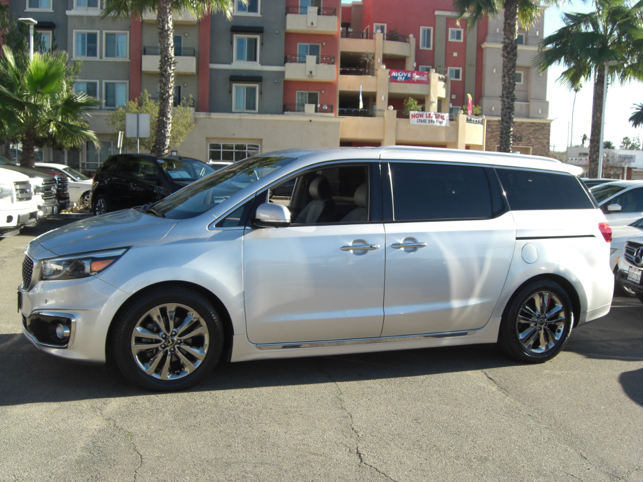 Kia Sedona 4dr Wgn SX-L 2016