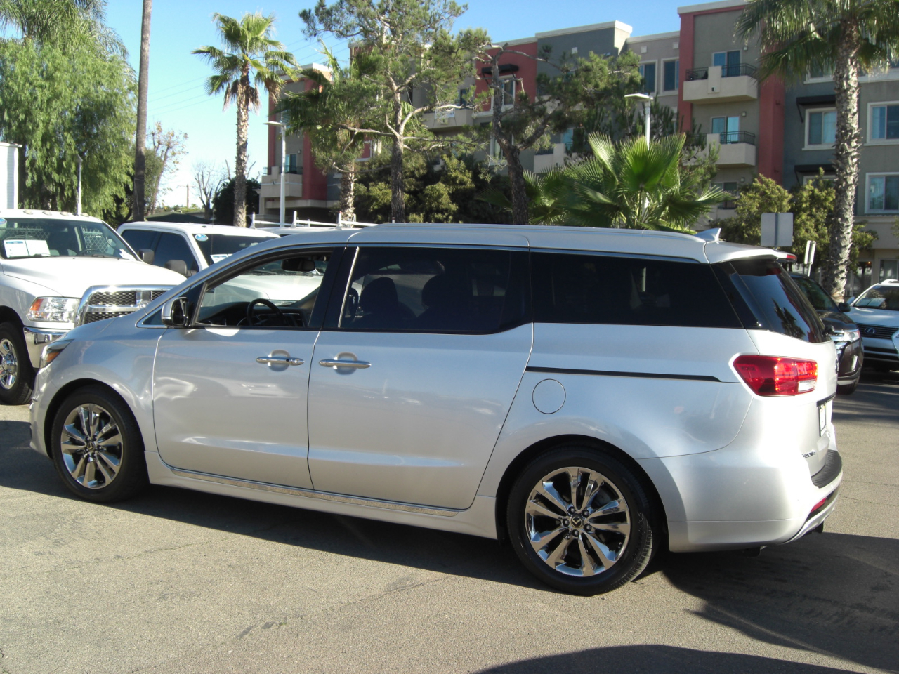 Kia Sedona 4dr Wgn SX-L 2016