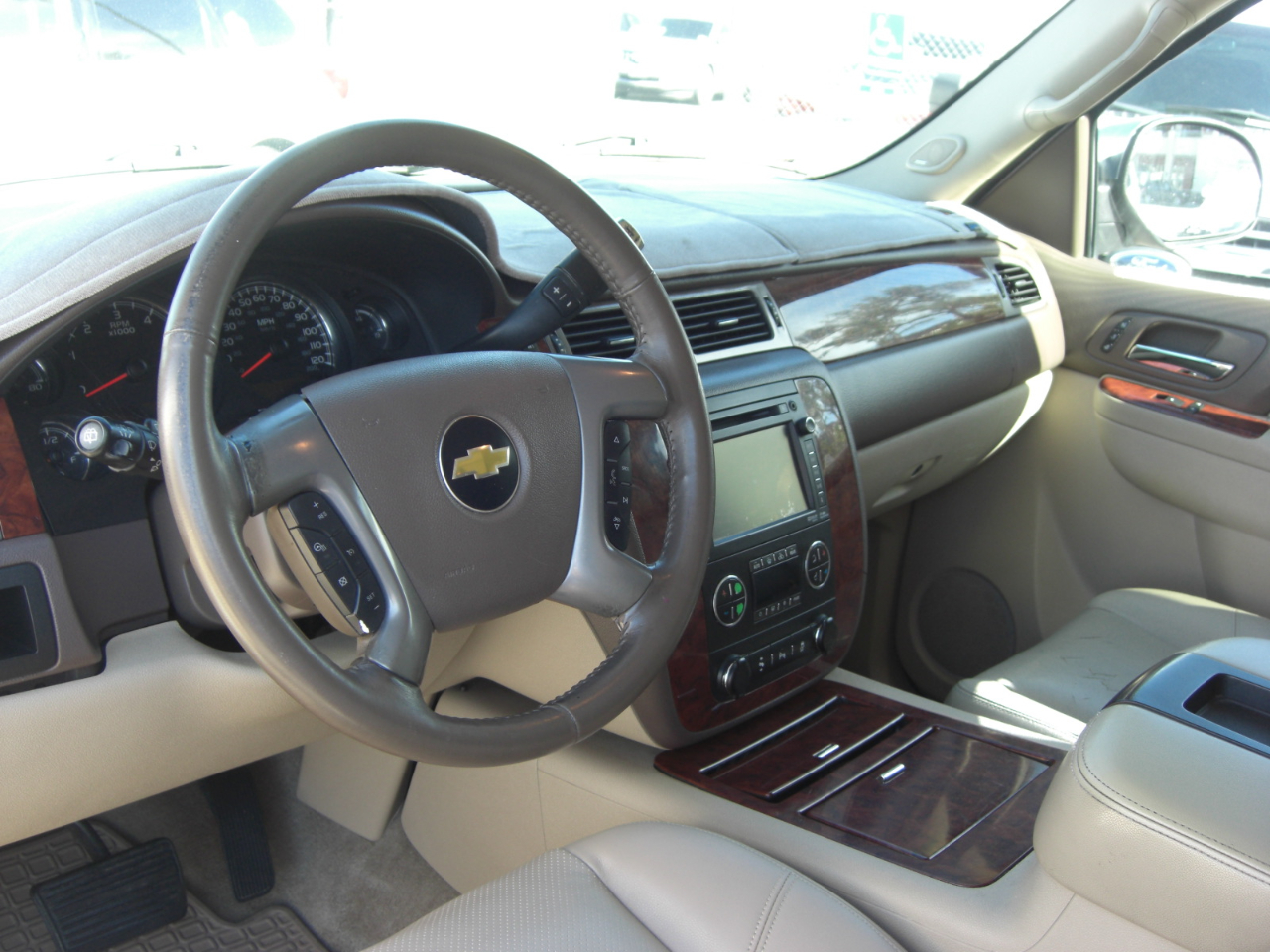 Chevrolet Tahoe 2WD 4dr 1500 LTZ 2013