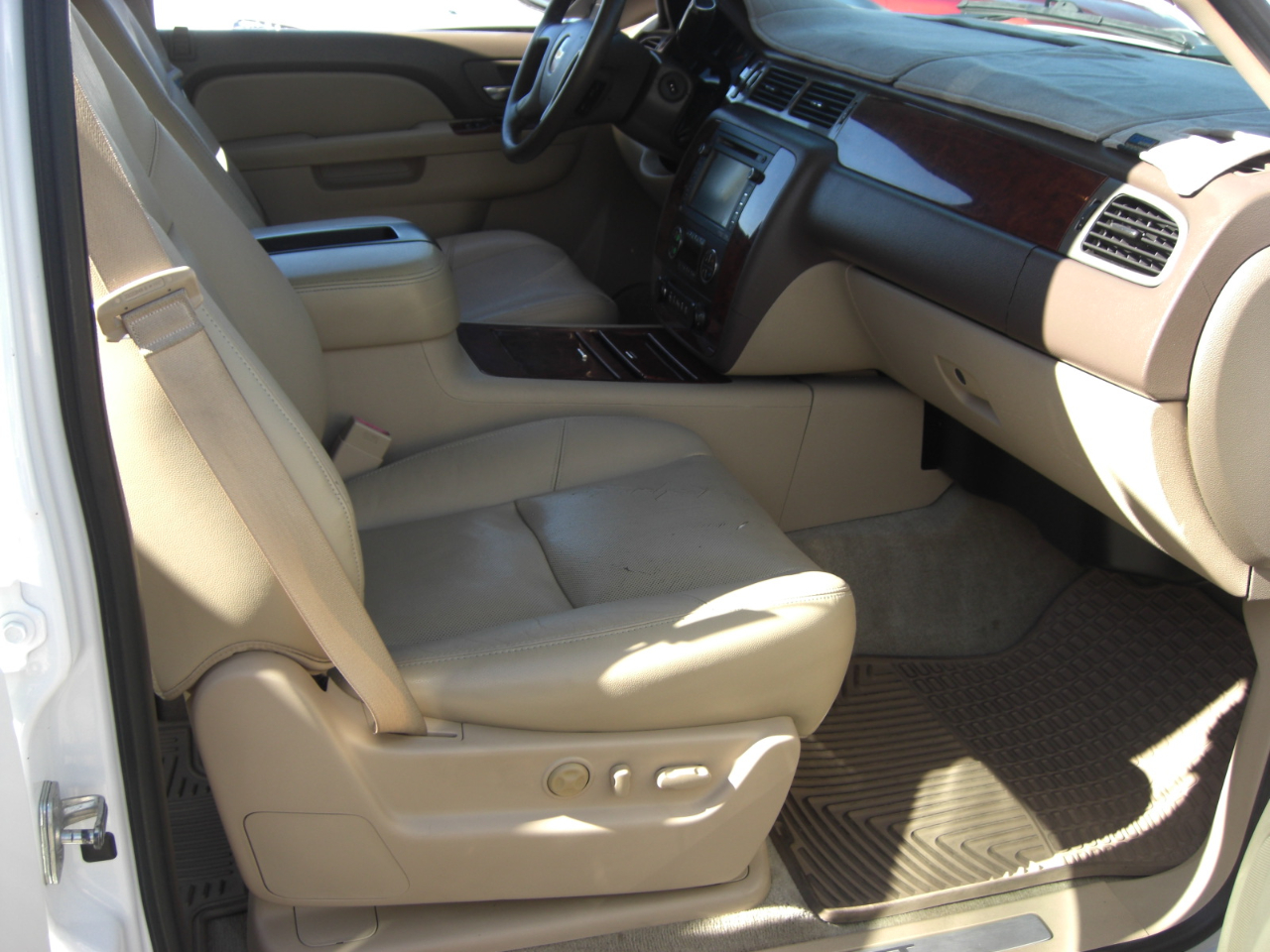 Chevrolet Tahoe 2WD 4dr 1500 LTZ 2013