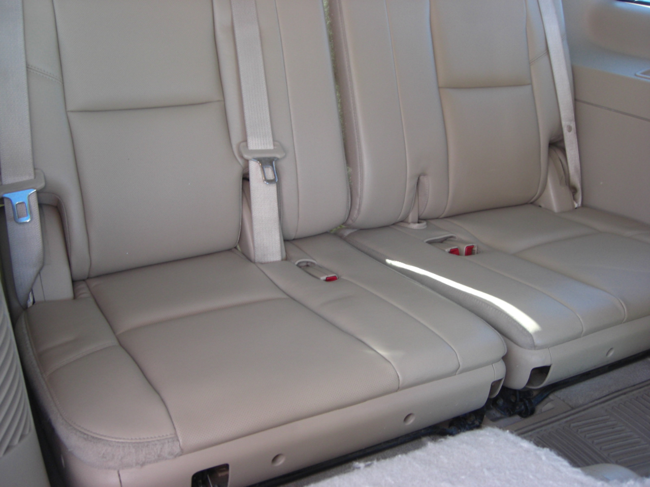 Chevrolet Tahoe 2WD 4dr 1500 LTZ 2013