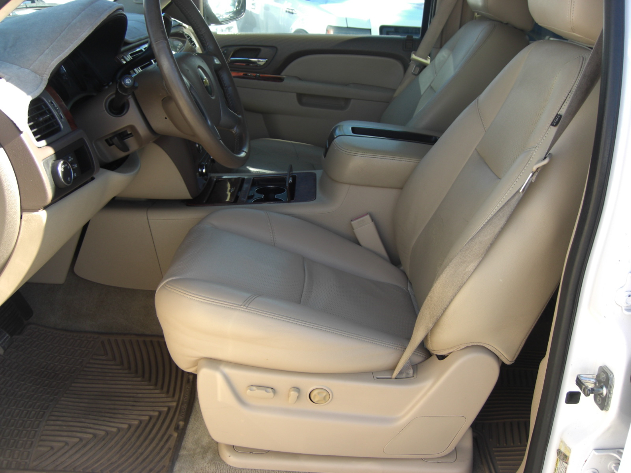 Chevrolet Tahoe 2WD 4dr 1500 LTZ 2013