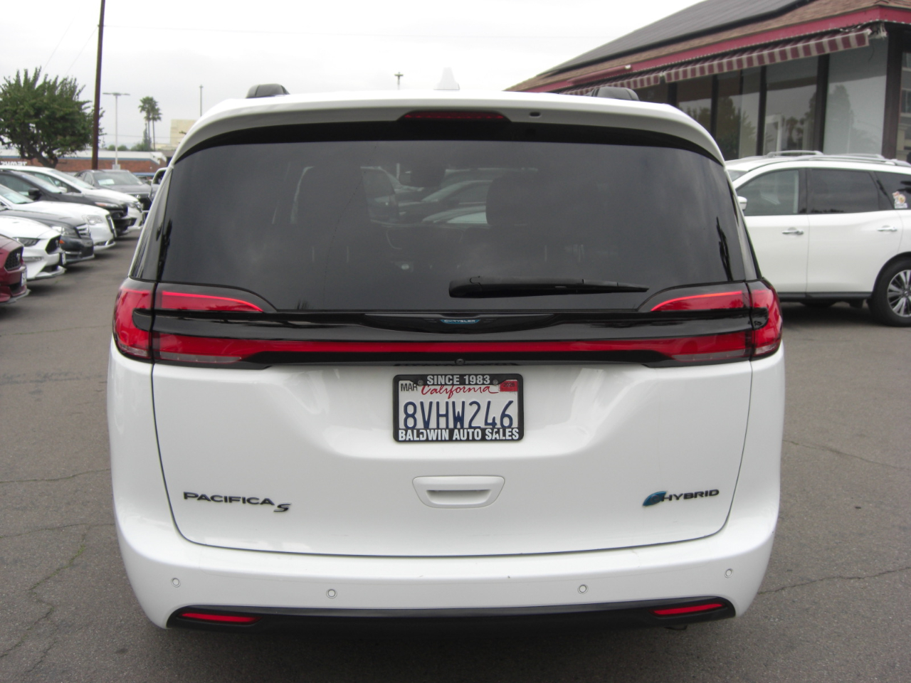 Chrysler Pacifica Hybrid Touring FWD 2021