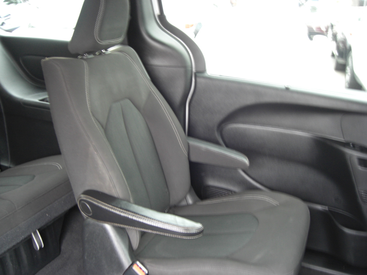 Chrysler Pacifica Hybrid Touring FWD 2021