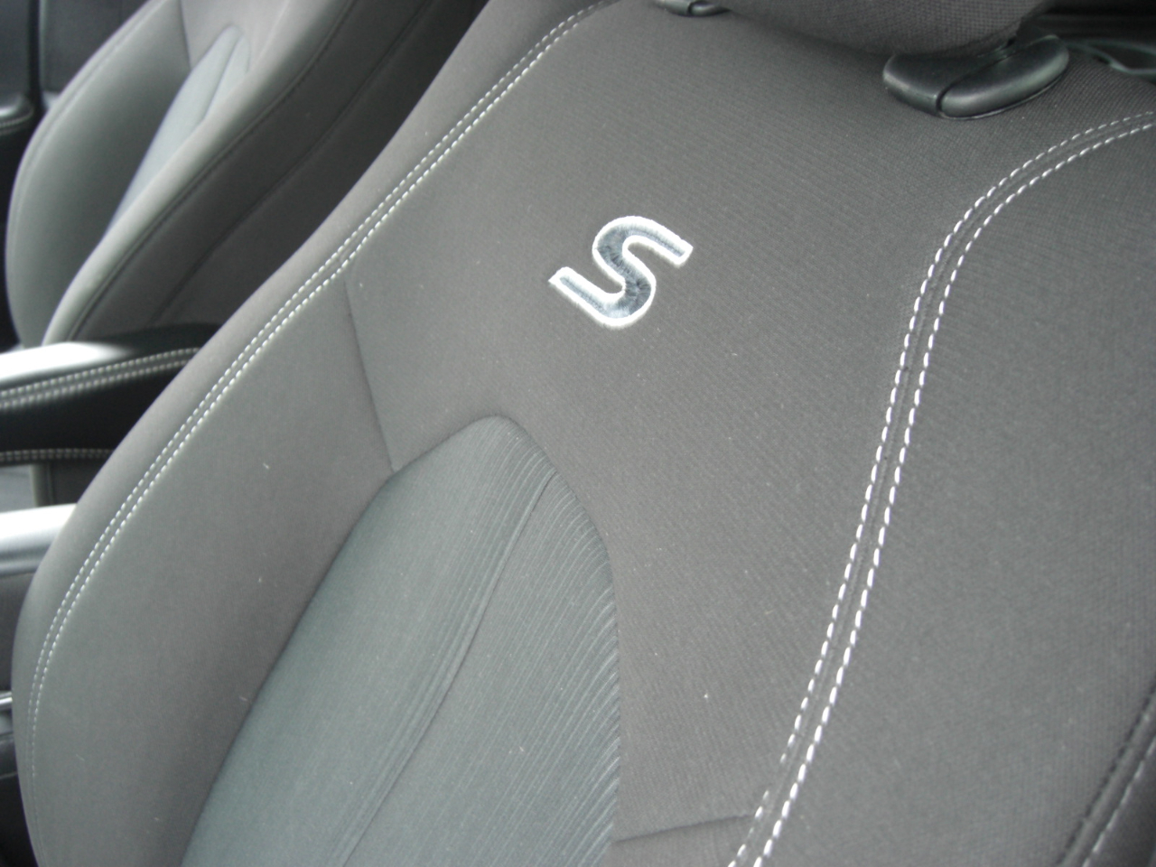 Chrysler Pacifica Hybrid Touring FWD 2021