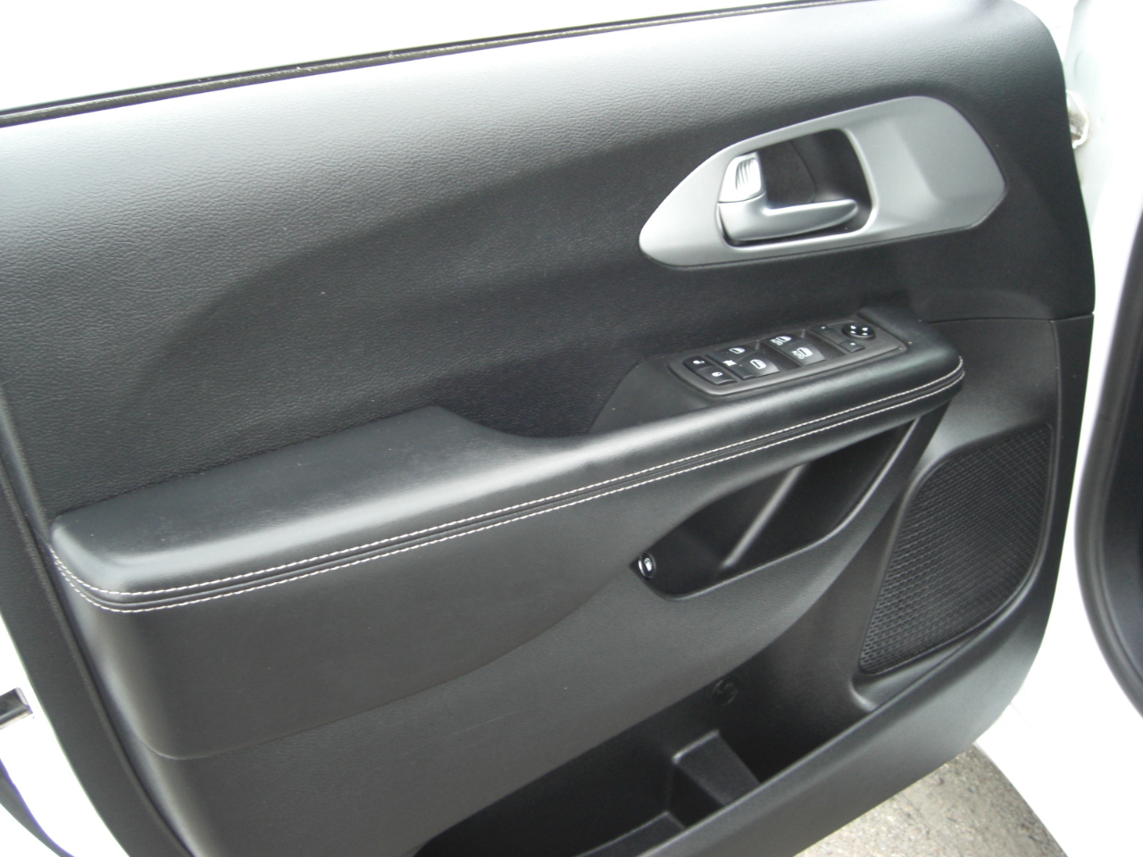 Chrysler Pacifica Hybrid Touring FWD 2021