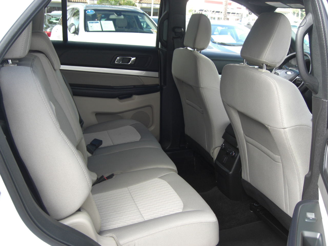 Ford Explorer Base FWD 2018