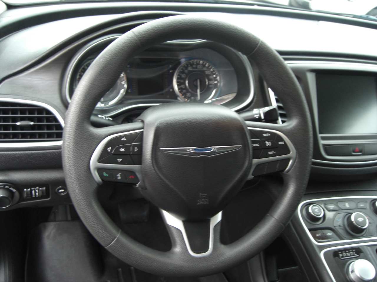 Chrysler 200 4dr Sdn Limited FWD 2015