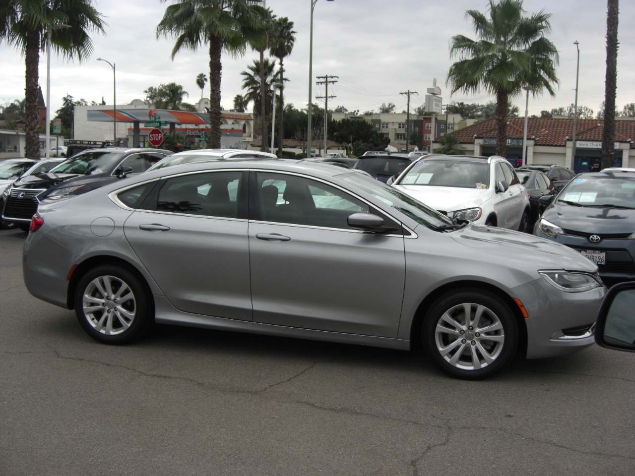 Chrysler 200 4dr Sdn Limited FWD 2015