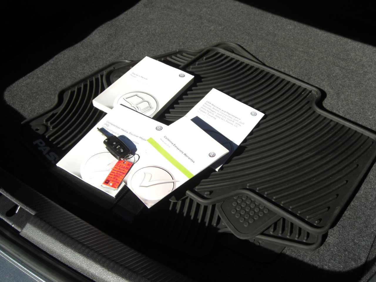 Volkswagen Passat 4dr Sdn 1.8T Auto SE PZEV 2016