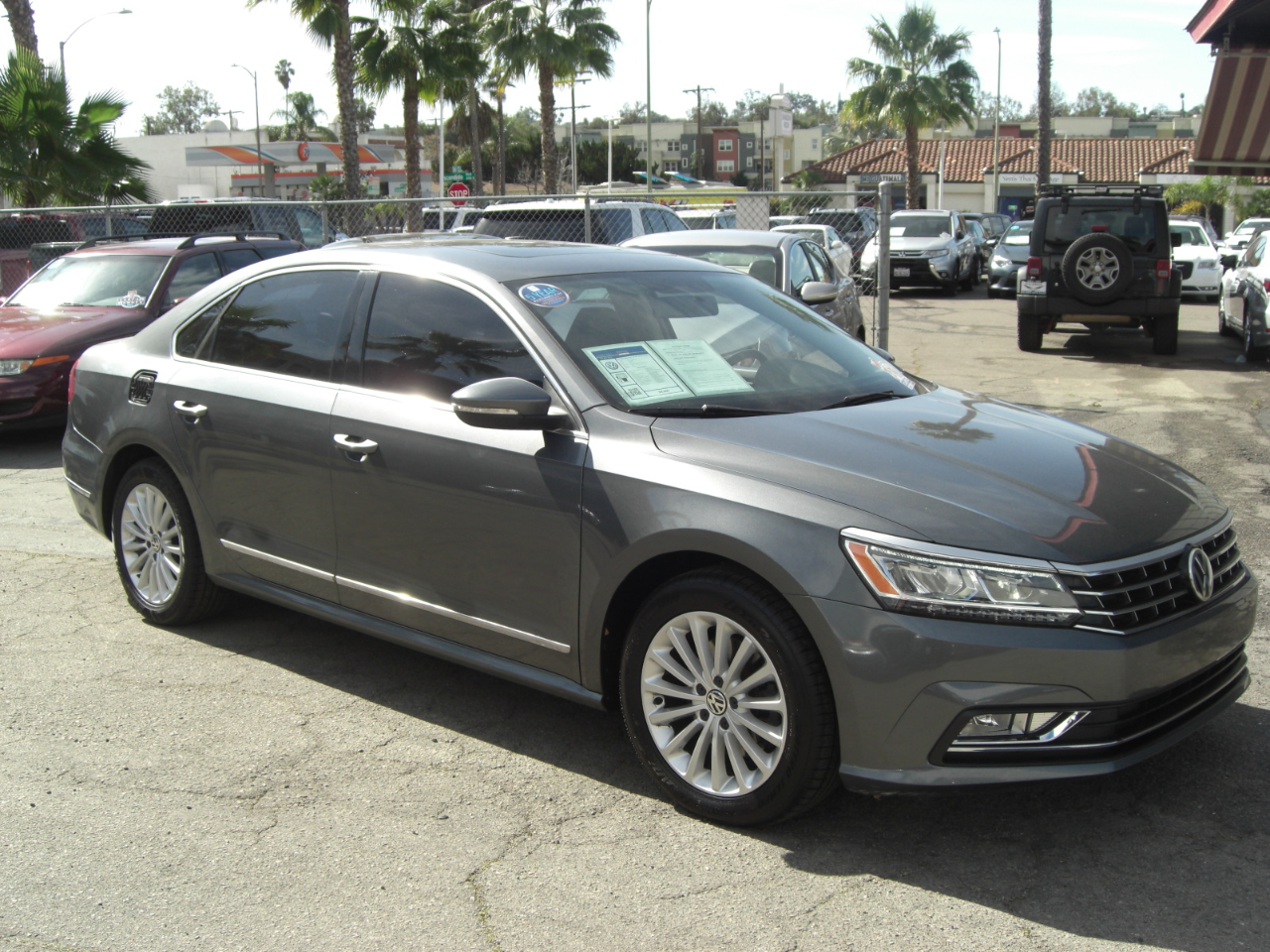 Volkswagen Passat 4dr Sdn 1.8T Auto SE PZEV 2016