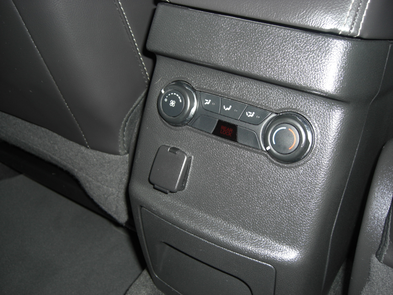 Ford Explorer 4WD 4dr Sport 2015